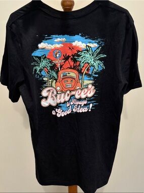 Buc-ee's Black Graphic Short Sleeve Tee - Vintage Beach Print
